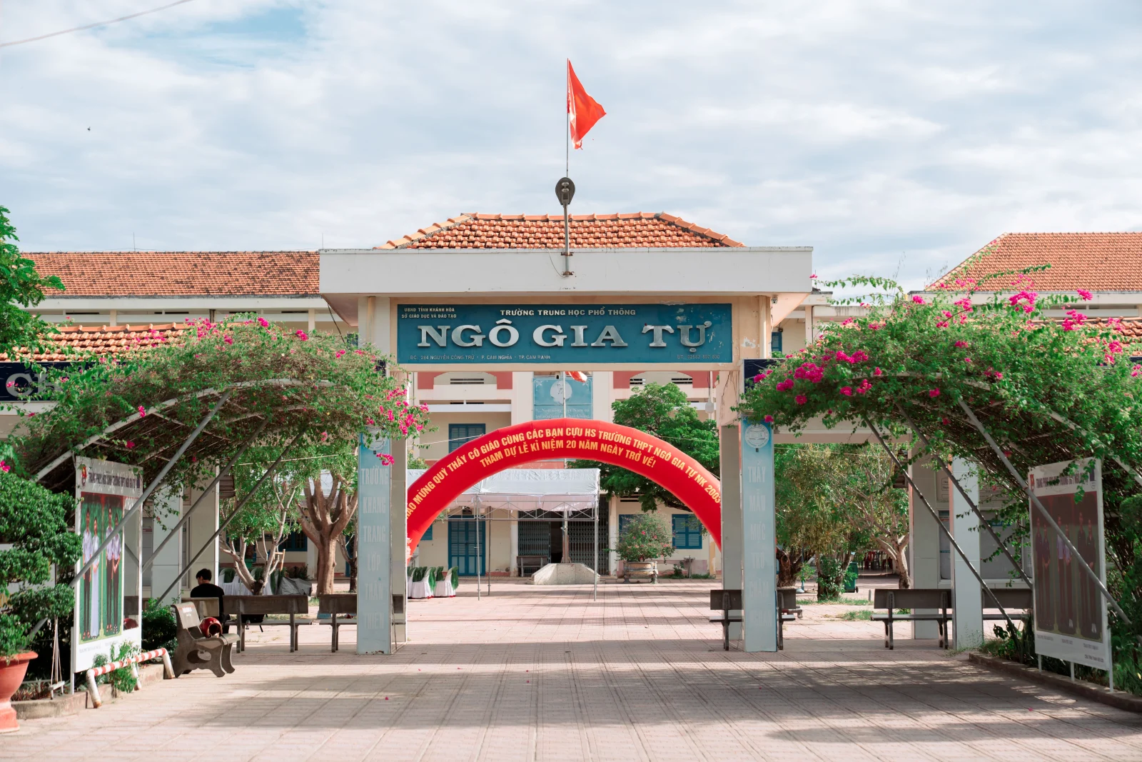 Ảnh lễ kỷ niệm 20 năm lớp 12C3, chụp ngày 08/08/2026