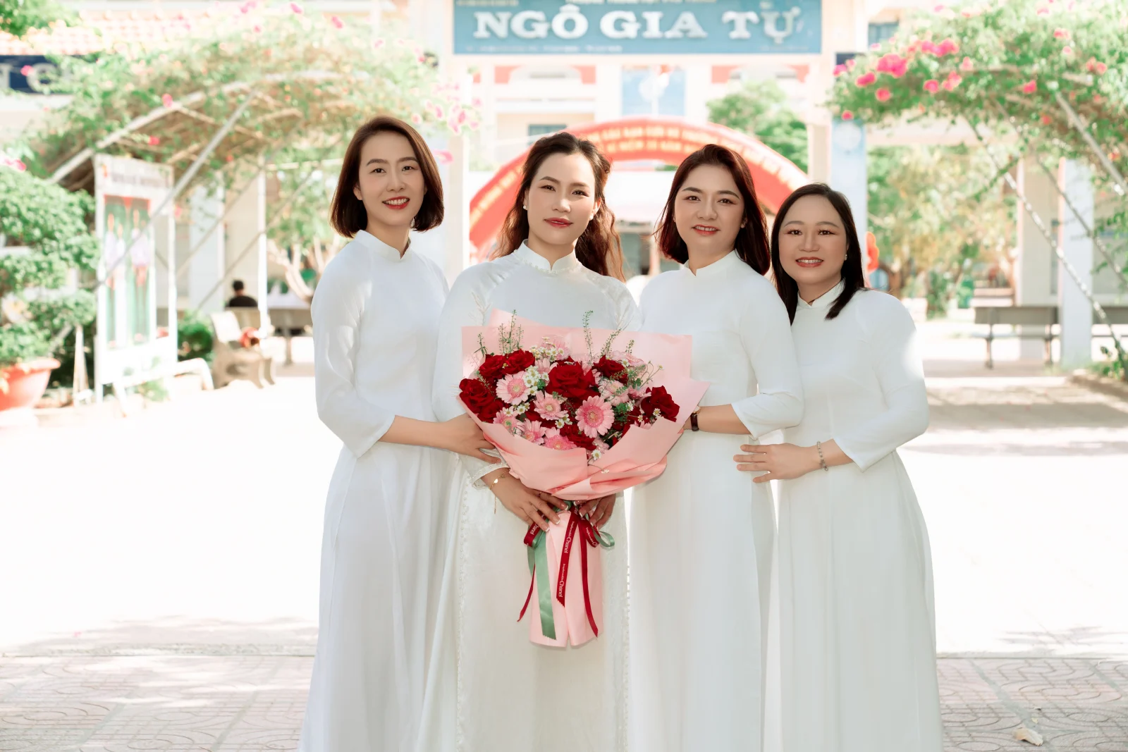 Ảnh lễ kỷ niệm 20 năm lớp 12C3, chụp ngày 08/08/2026