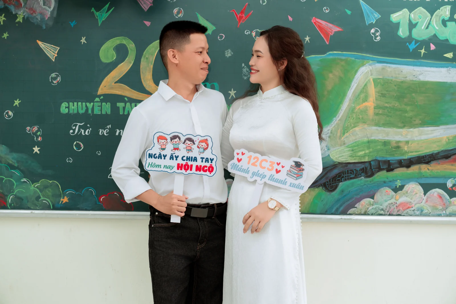 Ảnh lễ kỷ niệm 20 năm lớp 12C3, chụp ngày 08/08/2026