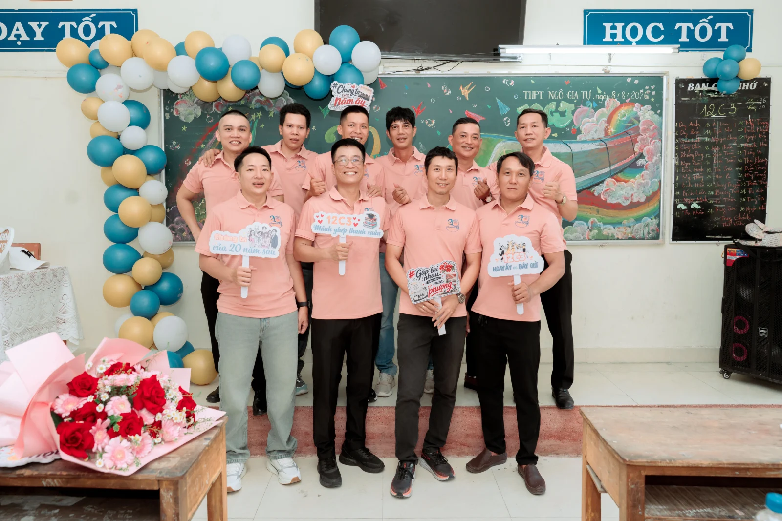 Ảnh lễ kỷ niệm 20 năm lớp 12C3, chụp ngày 08/08/2026