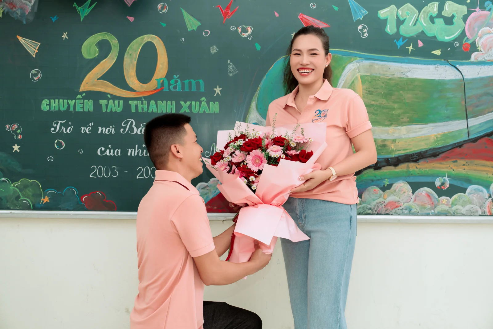 Ảnh lễ kỷ niệm 20 năm lớp 12C3, chụp ngày 08/08/2026