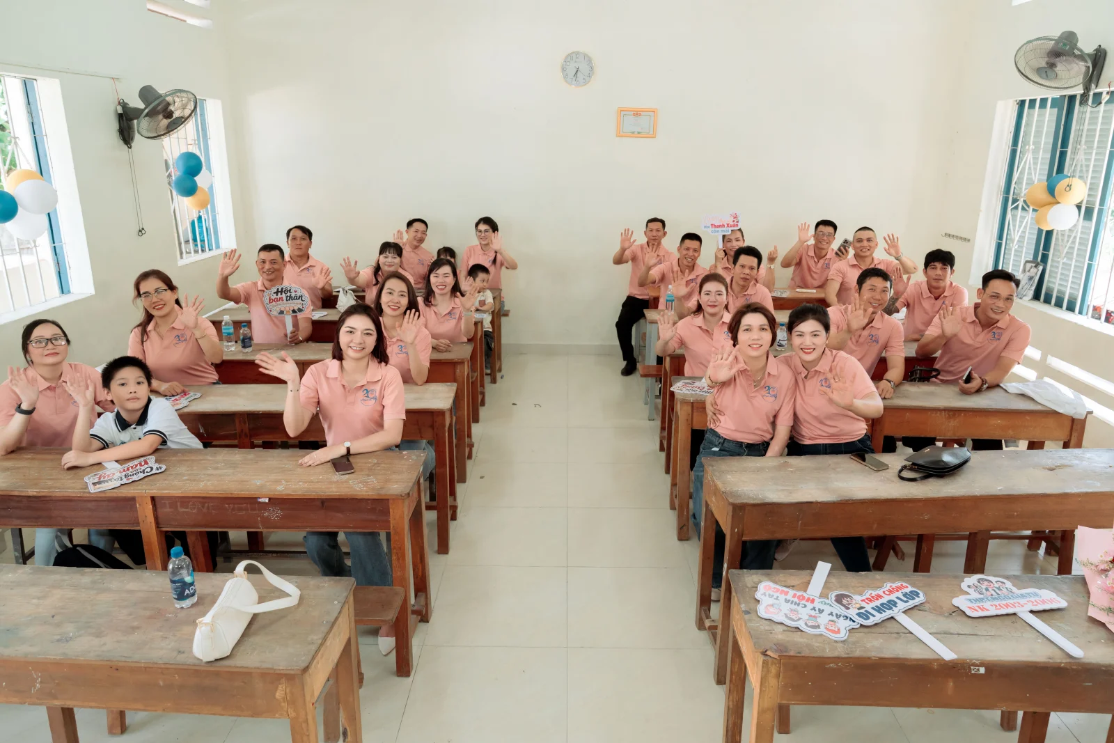 Ảnh lễ kỷ niệm 20 năm lớp 12C3, chụp ngày 08/08/2026
