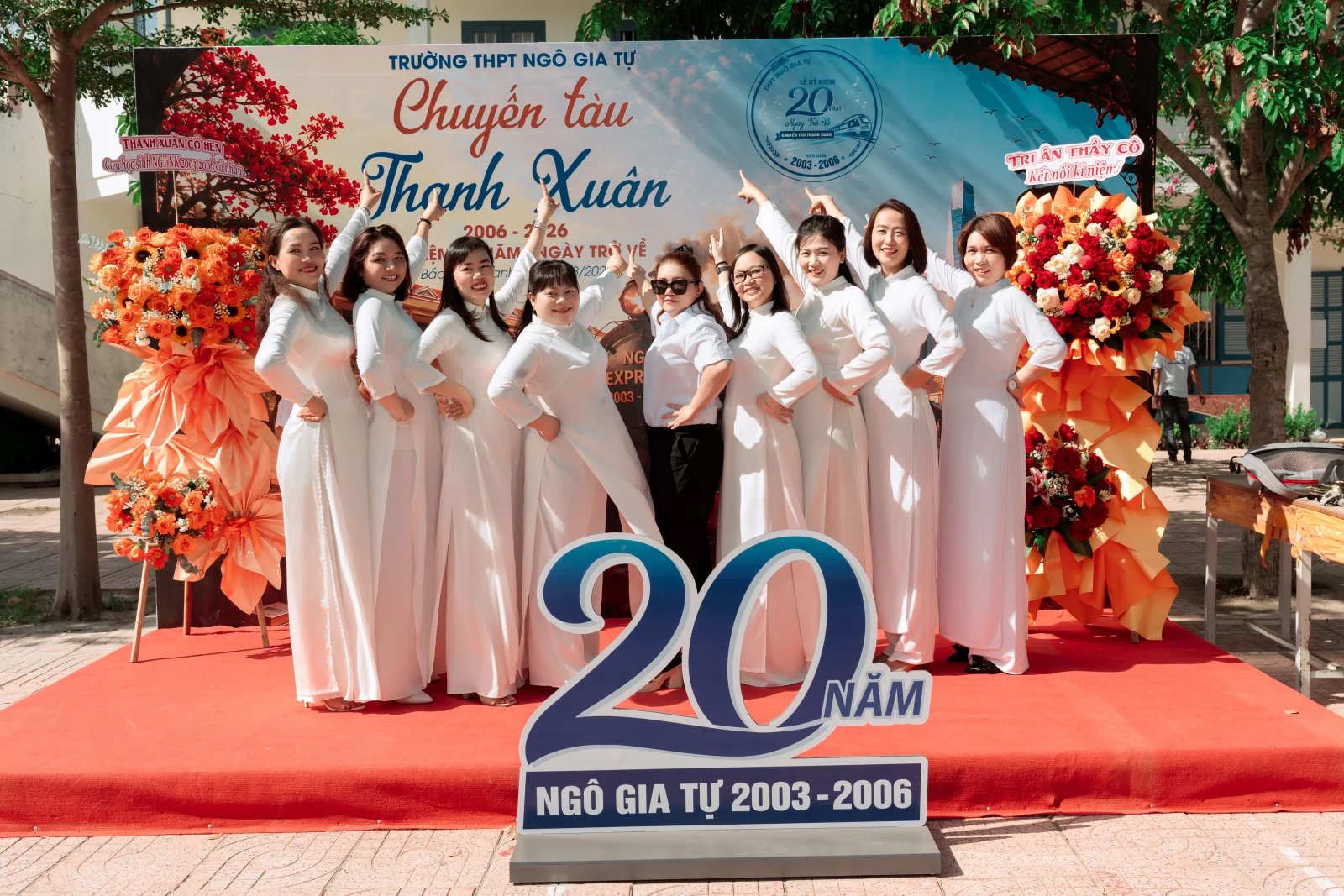 Ảnh lễ kỷ niệm 20 năm lớp 12C3, chụp ngày 08/08/2026