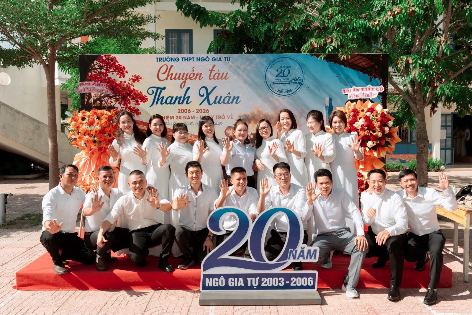 Ảnh lễ kỷ niệm 20 năm lớp 12C3, chụp ngày 08/08/2026
