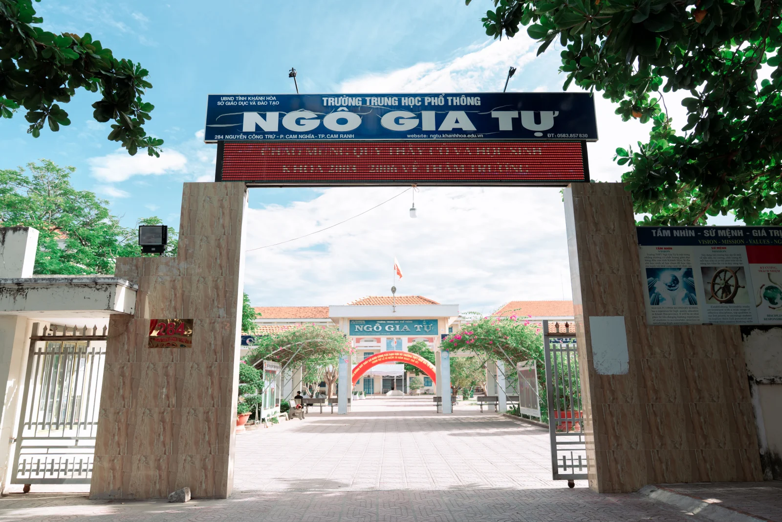 Ảnh lễ kỷ niệm 20 năm lớp 12C3, chụp ngày 08/08/2026