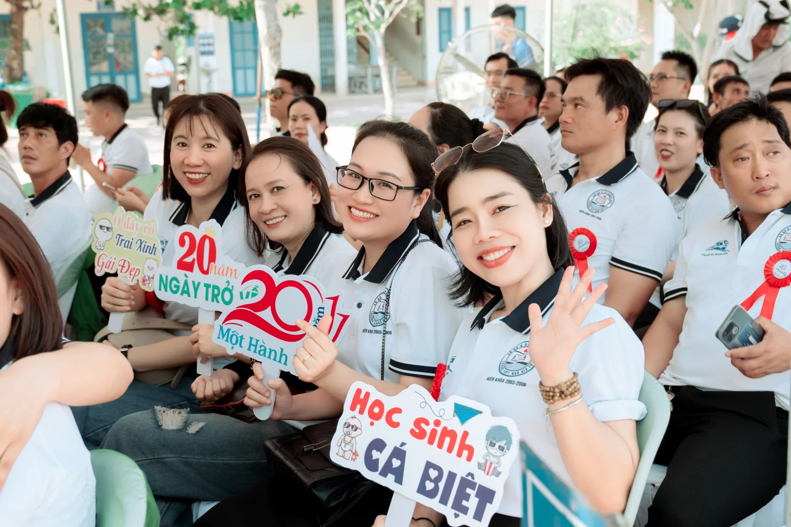 Ảnh lễ kỷ niệm 20 năm lớp 12C3, chụp ngày 08/08/2026