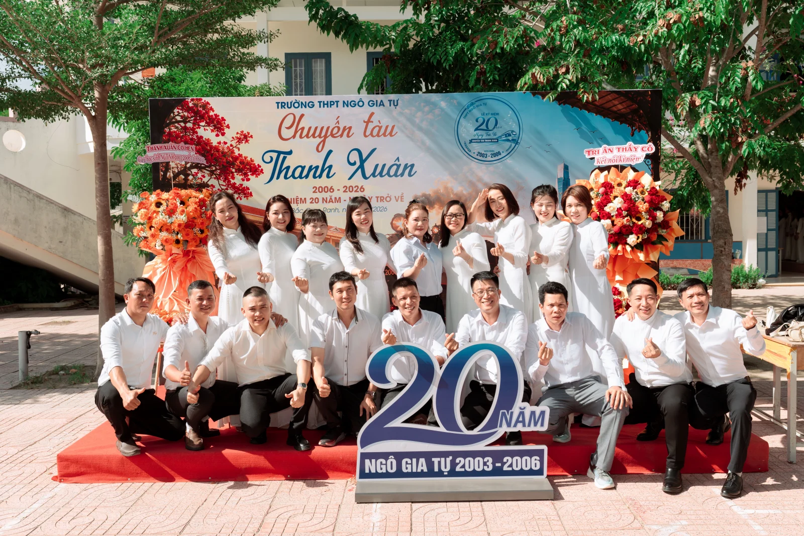 Ảnh lễ kỷ niệm 20 năm lớp 12C3, chụp ngày 08/08/2026