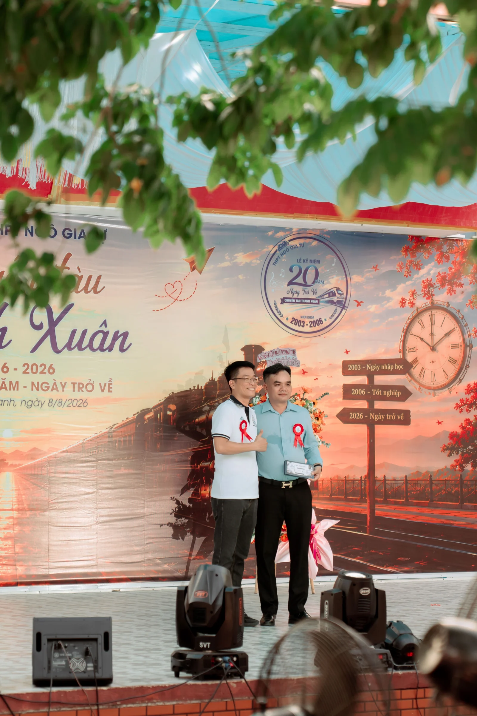 Ảnh lễ kỷ niệm 20 năm lớp 12C3, chụp ngày 08/08/2026