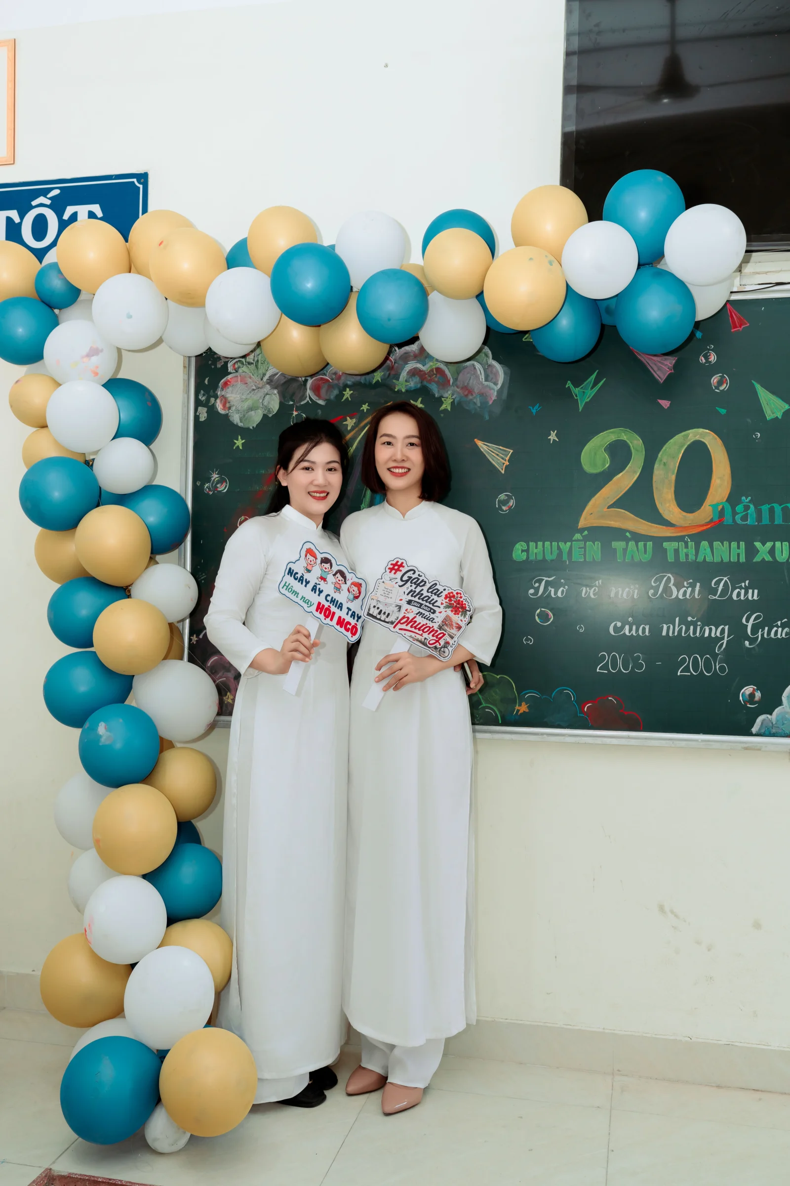 Ảnh lễ kỷ niệm 20 năm lớp 12C3, chụp ngày 08/08/2026