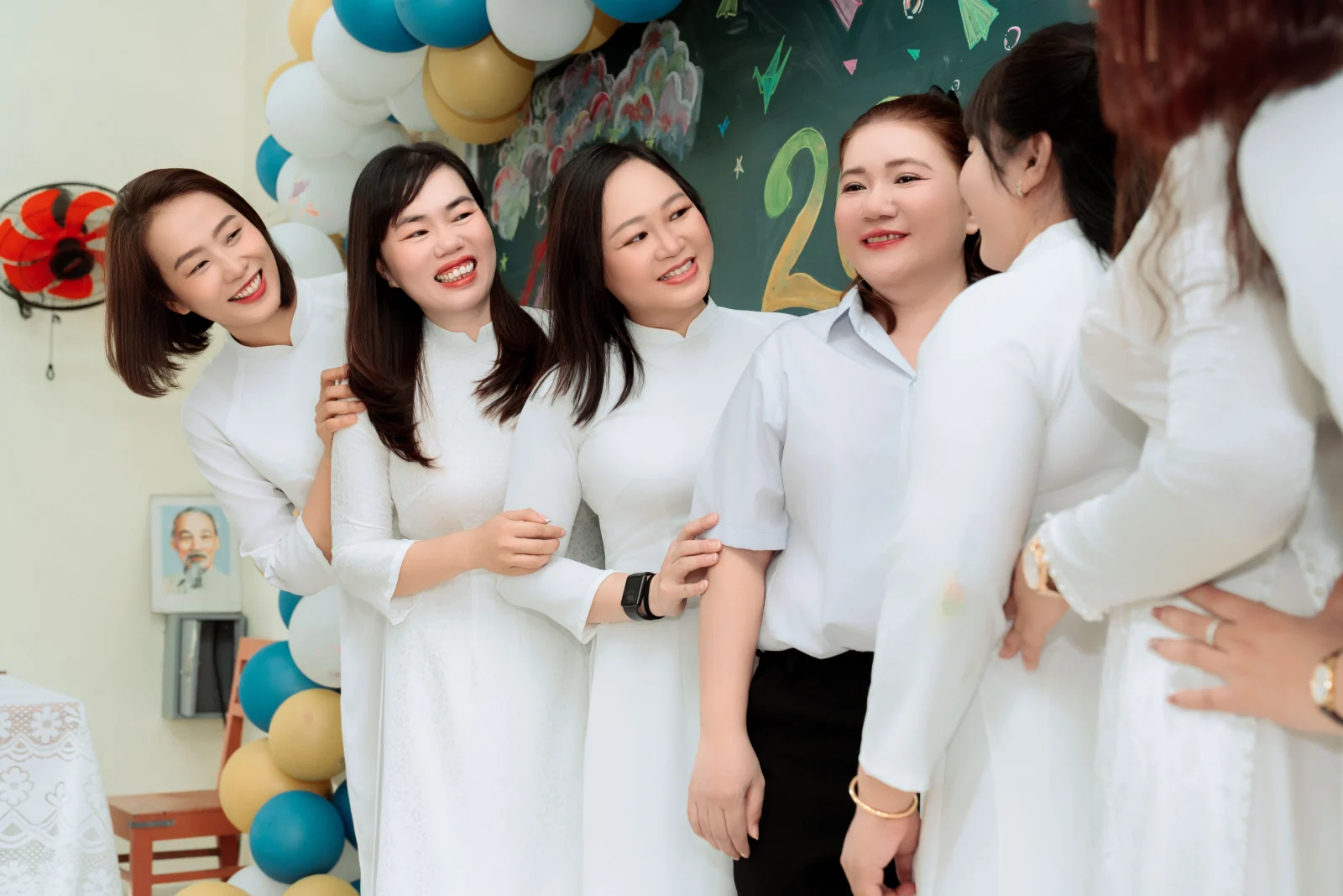 Ảnh lễ kỷ niệm 20 năm lớp 12C3, chụp ngày 08/08/2026