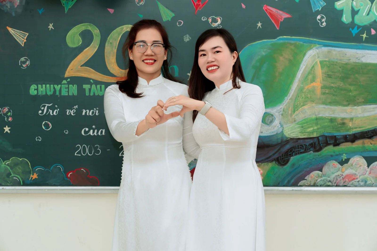 Ảnh lễ kỷ niệm 20 năm lớp 12C3, chụp ngày 08/08/2026