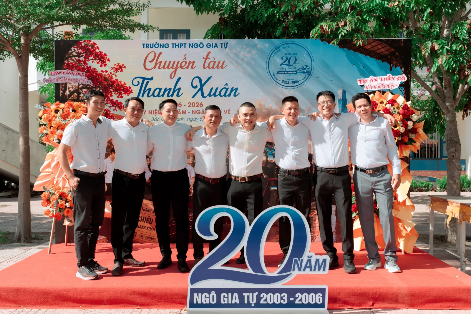 Ảnh lễ kỷ niệm 20 năm lớp 12C3, chụp ngày 08/08/2026