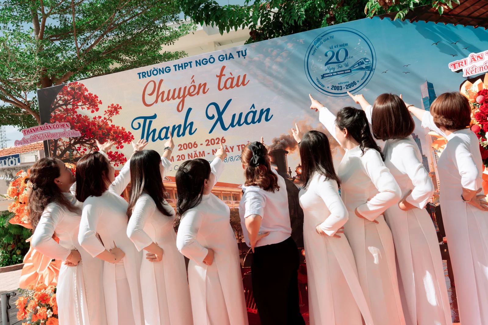 Ảnh lễ kỷ niệm 20 năm lớp 12C3, chụp ngày 08/08/2026