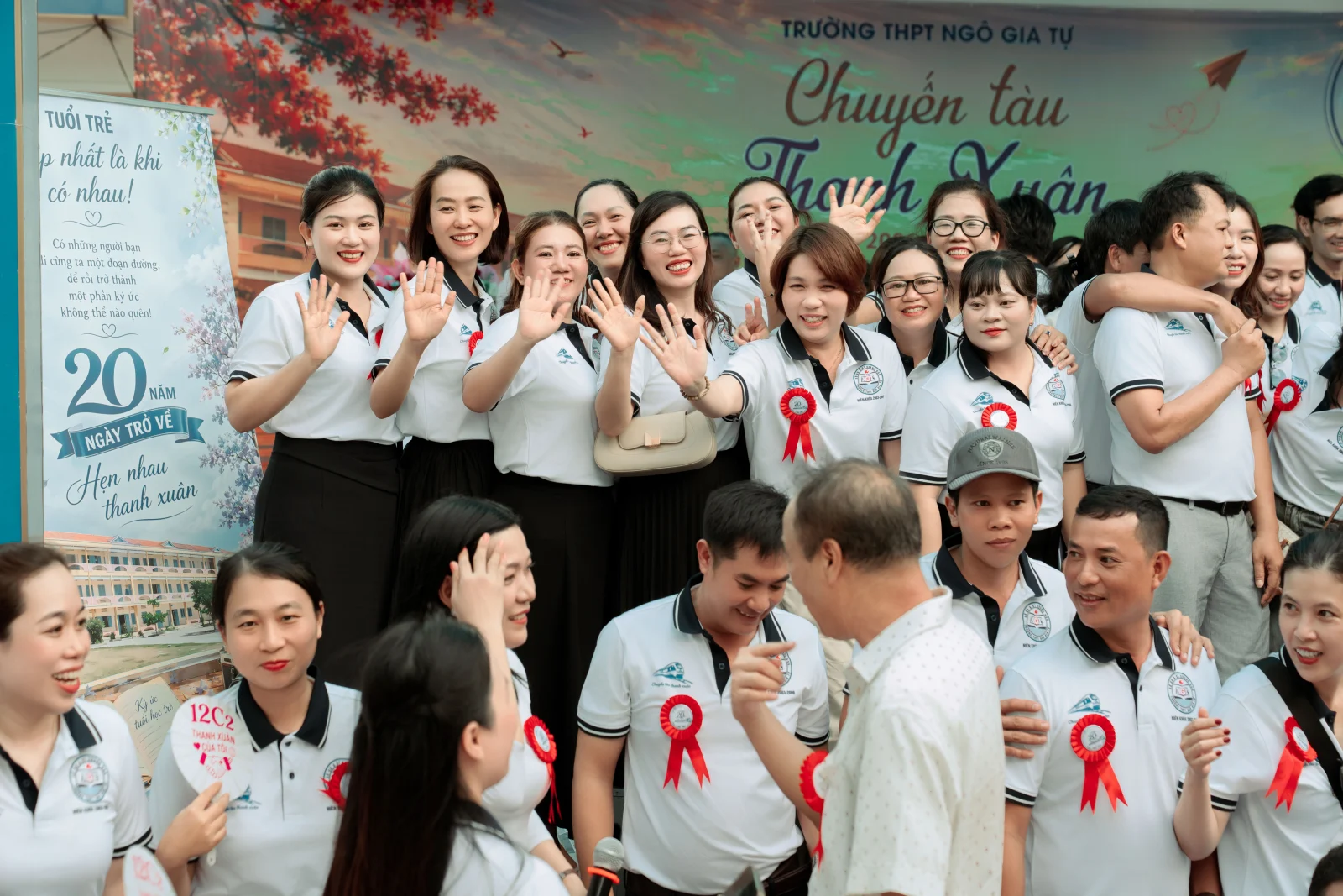 Ảnh lễ kỷ niệm 20 năm lớp 12C3, chụp ngày 08/08/2026