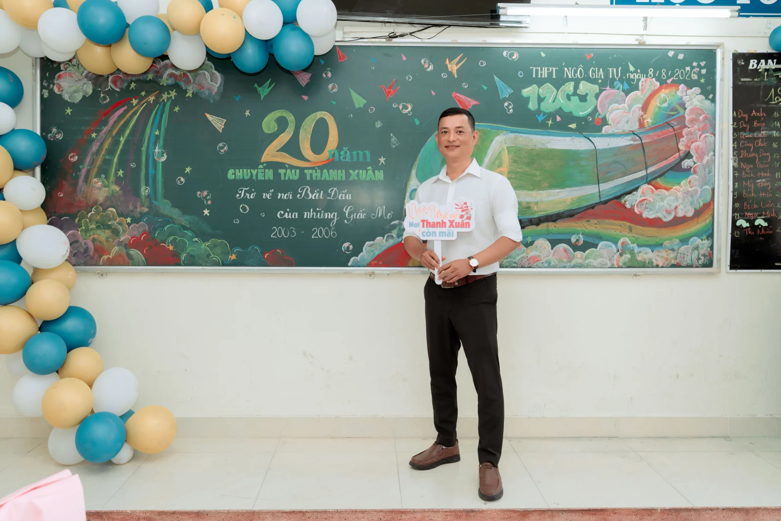 Ảnh lễ kỷ niệm 20 năm lớp 12C3, chụp ngày 08/08/2026