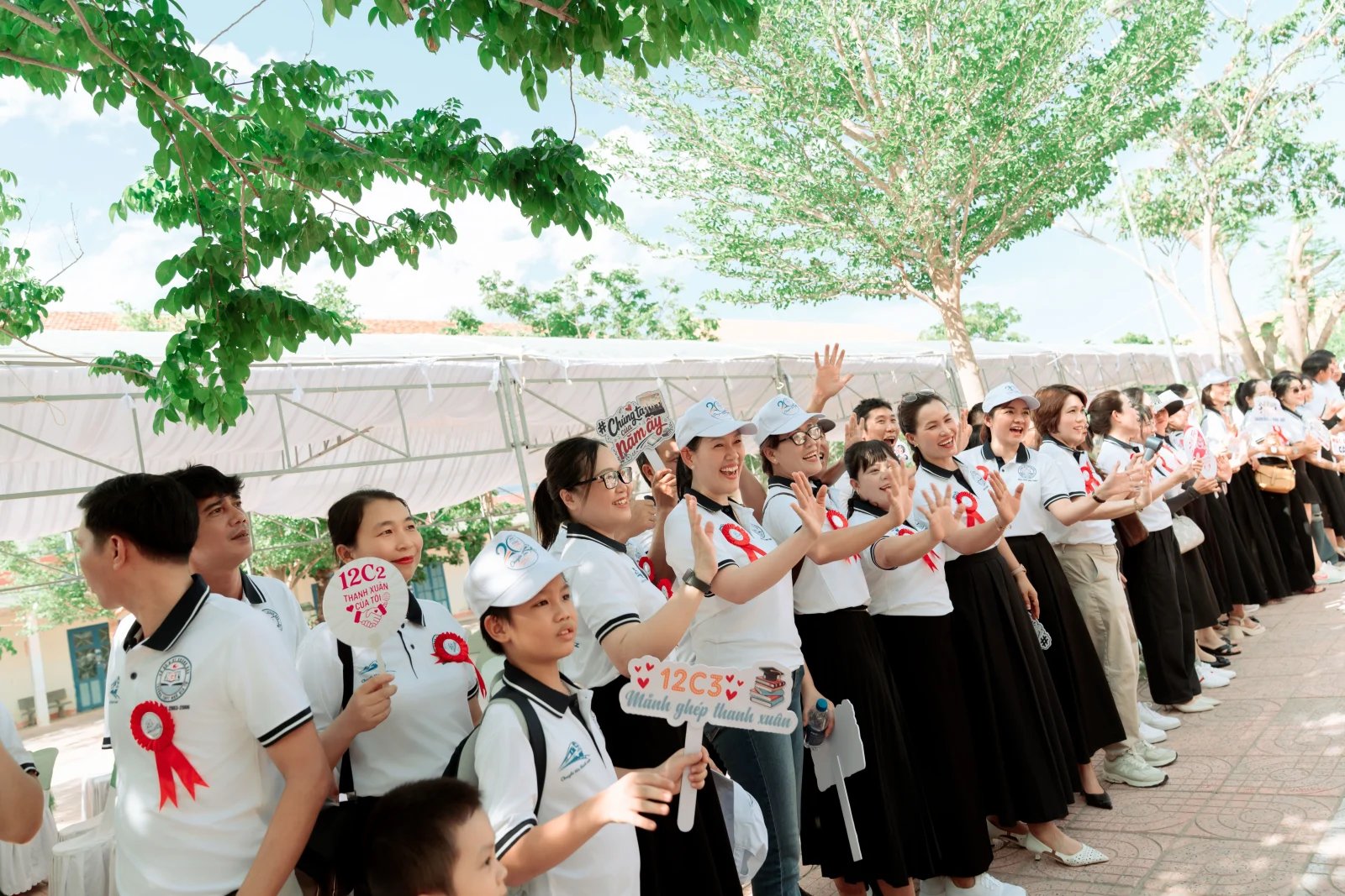 Ảnh lễ kỷ niệm 20 năm lớp 12C3, chụp ngày 08/08/2026