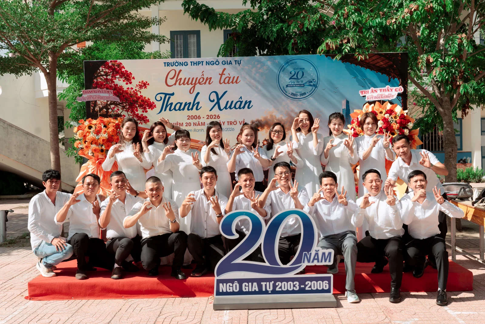 Ảnh lễ kỷ niệm 20 năm lớp 12C3, chụp ngày 08/08/2026