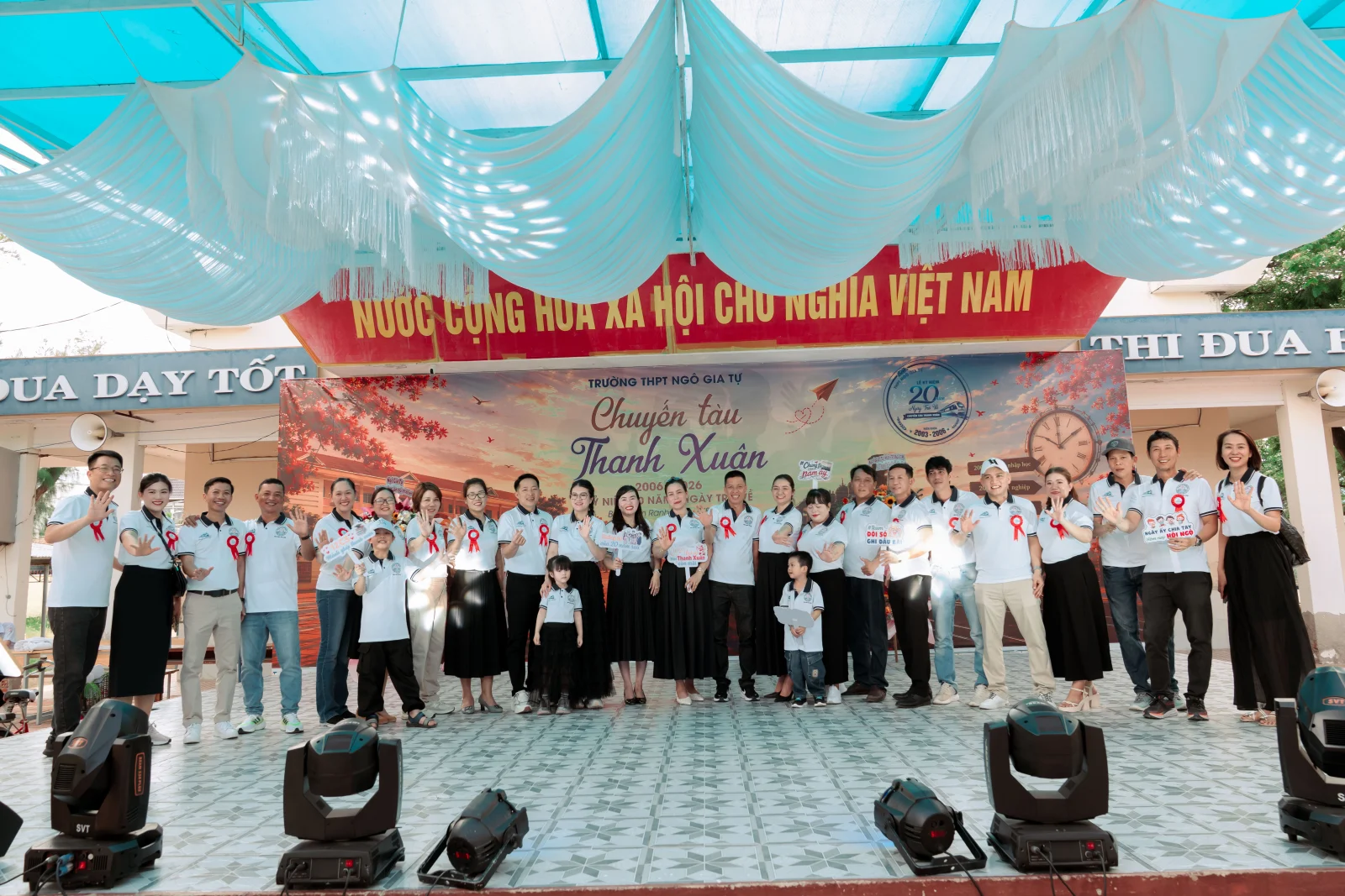 Ảnh lễ kỷ niệm 20 năm lớp 12C3, chụp ngày 08/08/2026