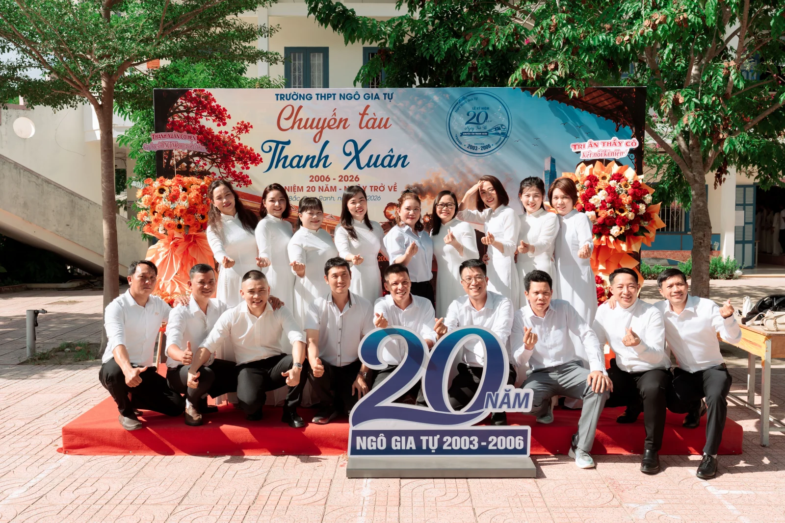 Ảnh lễ kỷ niệm 20 năm lớp 12C3, chụp ngày 08/08/2026