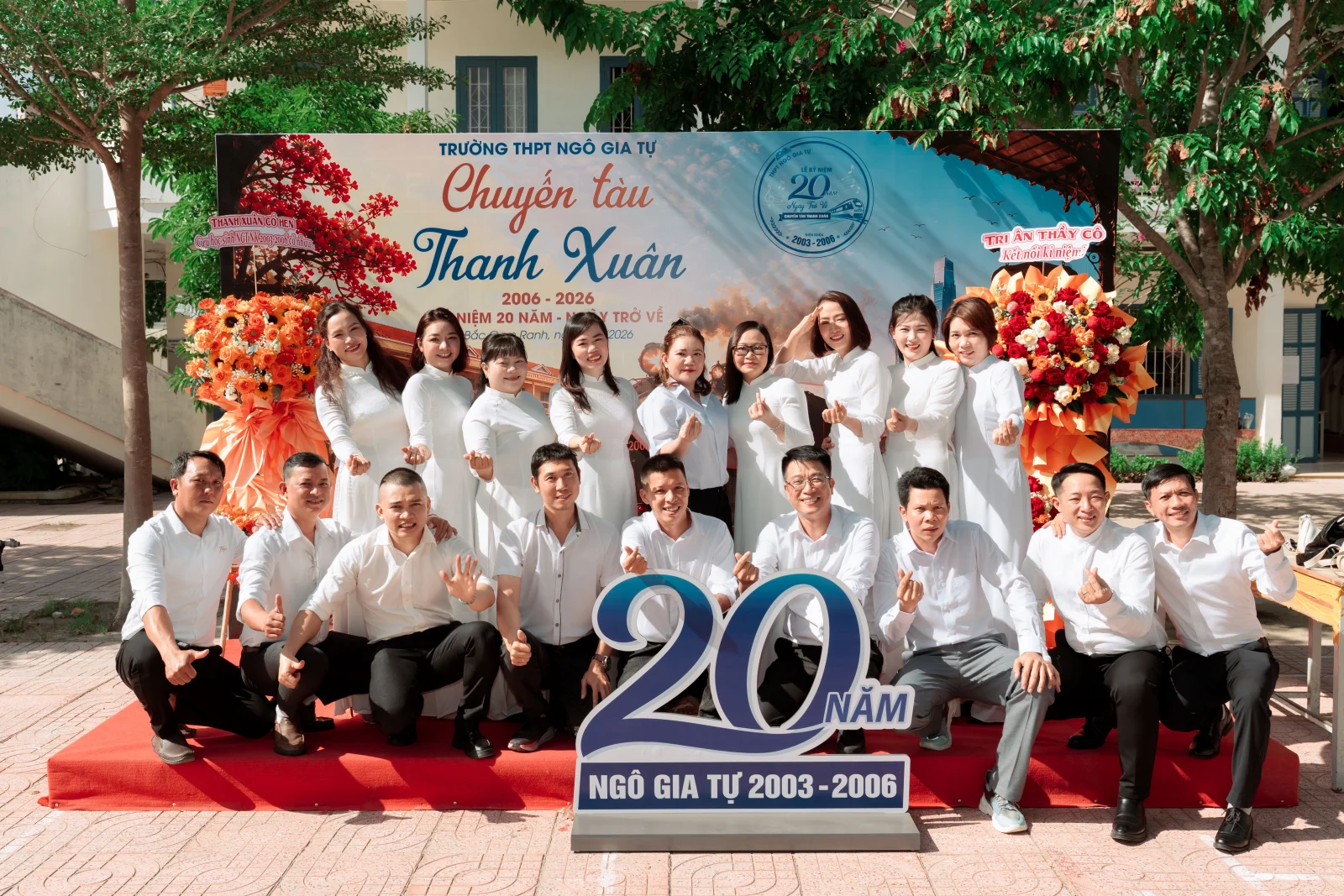 Ảnh lễ kỷ niệm 20 năm lớp 12C3, chụp ngày 08/08/2026
