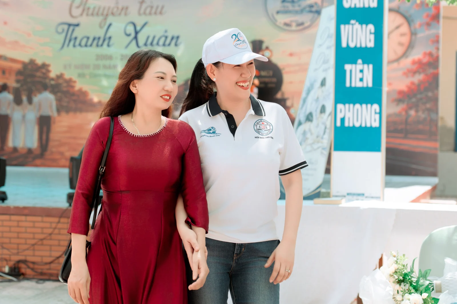 Ảnh lễ kỷ niệm 20 năm lớp 12C3, chụp ngày 08/08/2026