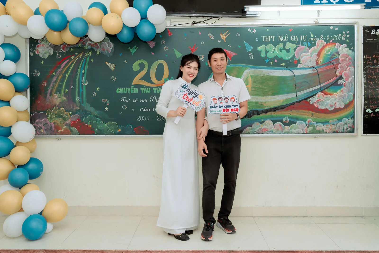 Ảnh lễ kỷ niệm 20 năm lớp 12C3, chụp ngày 08/08/2026
