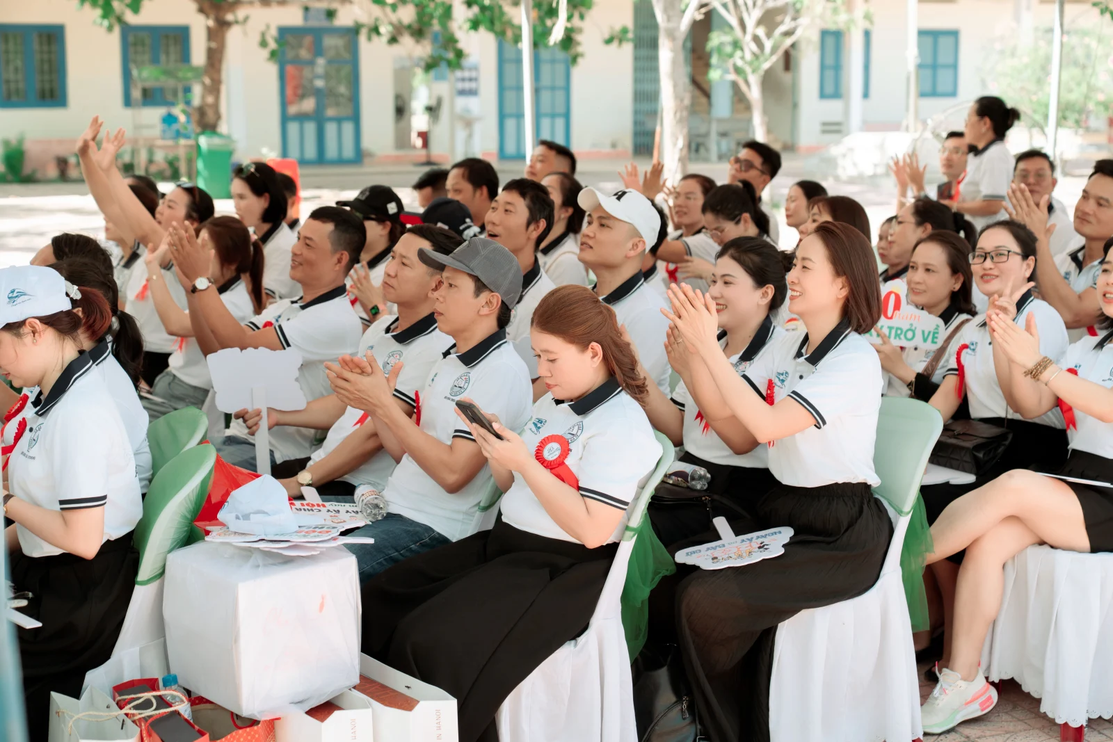 Ảnh lễ kỷ niệm 20 năm lớp 12C3, chụp ngày 08/08/2026