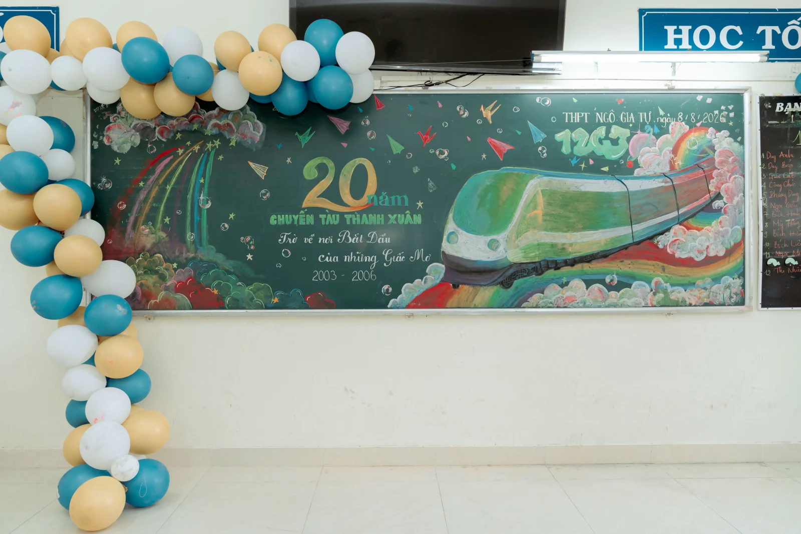Ảnh lễ kỷ niệm 20 năm lớp 12C3, chụp ngày 08/08/2026
