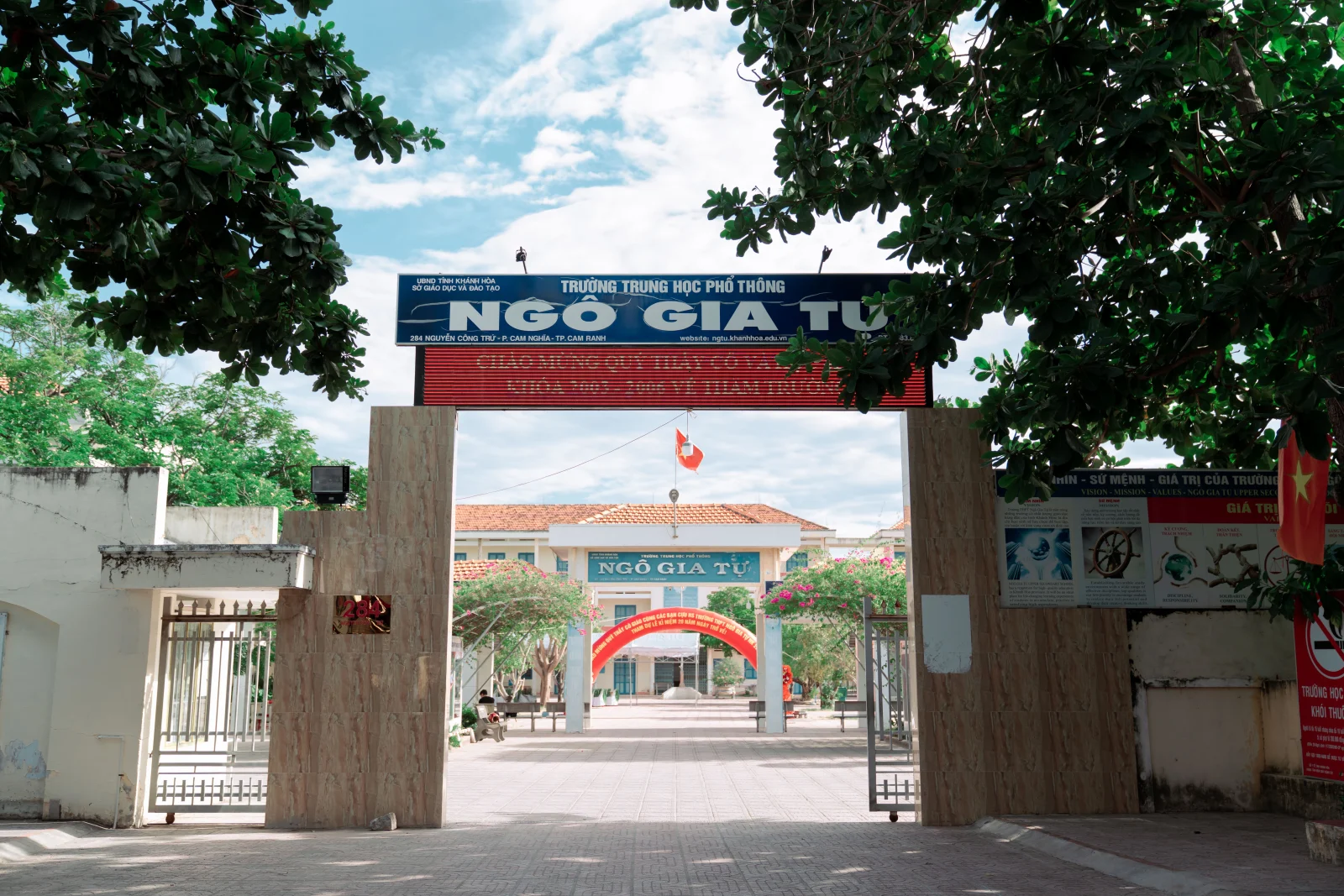 Ảnh lễ kỷ niệm 20 năm lớp 12C3, chụp ngày 08/08/2026
