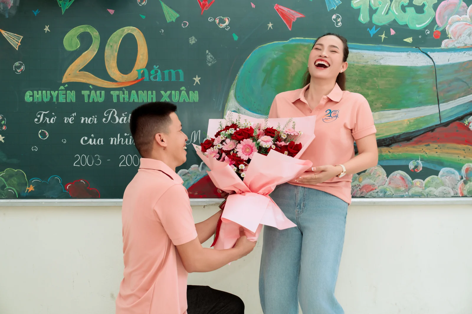 Ảnh lễ kỷ niệm 20 năm lớp 12C3, chụp ngày 08/08/2026