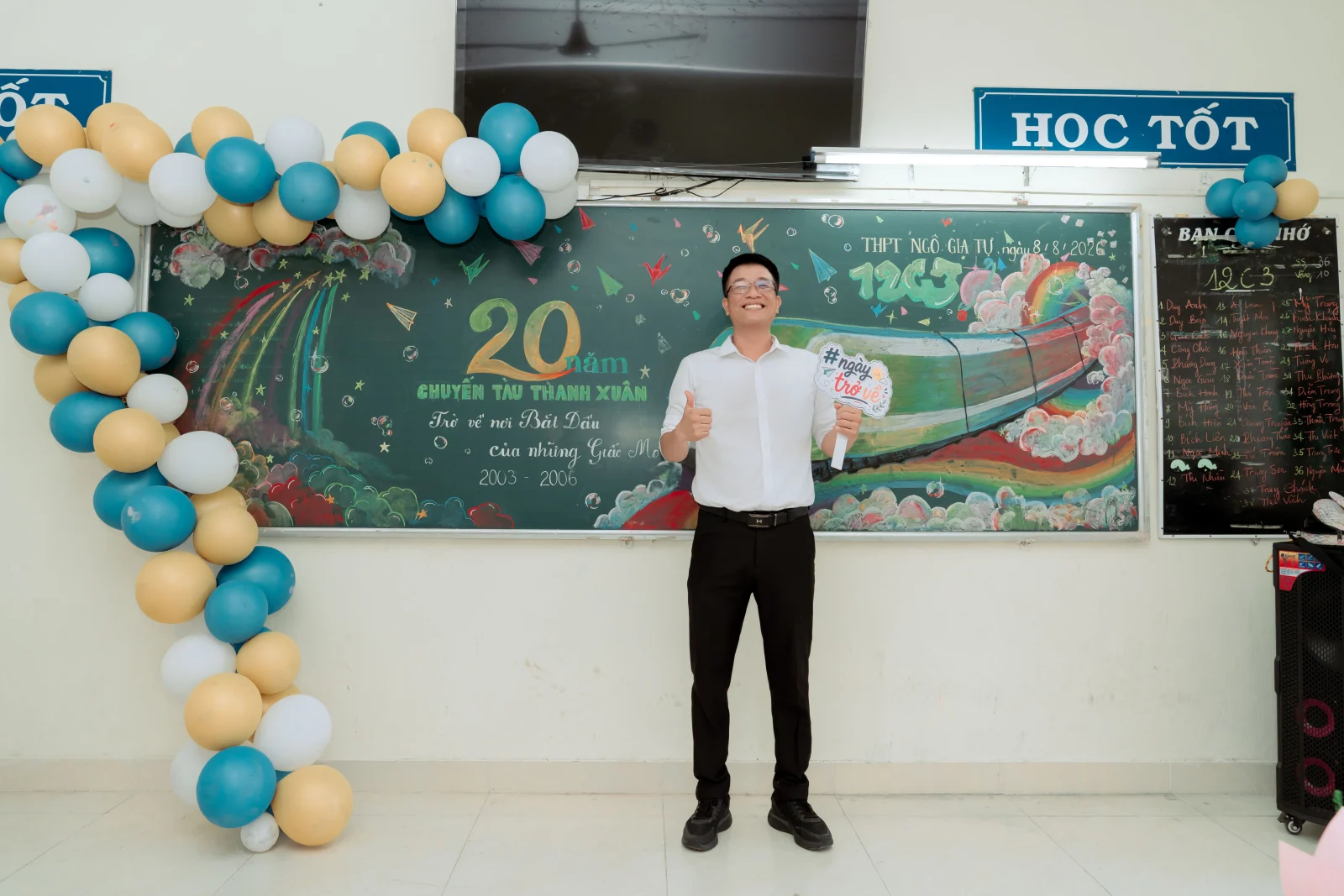 Ảnh lễ kỷ niệm 20 năm lớp 12C3, chụp ngày 08/08/2026