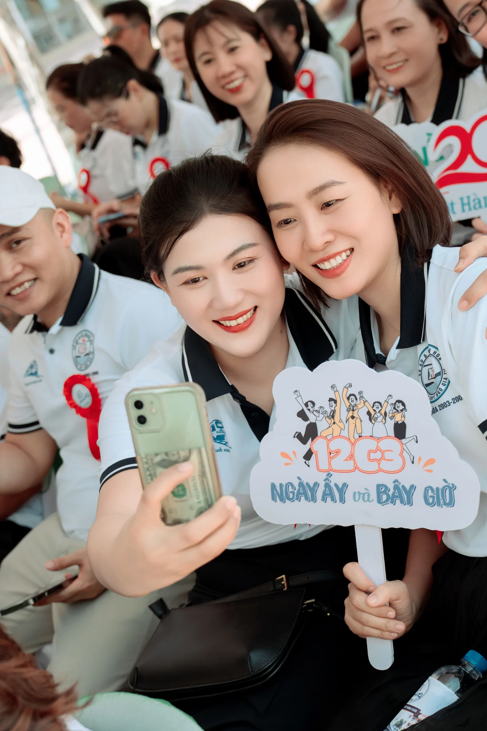 Ảnh lễ kỷ niệm 20 năm lớp 12C3, chụp ngày 08/08/2026