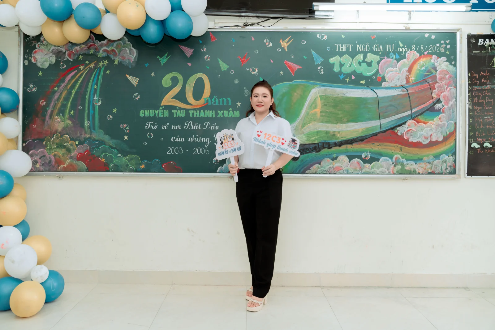 Ảnh lễ kỷ niệm 20 năm lớp 12C3, chụp ngày 08/08/2026