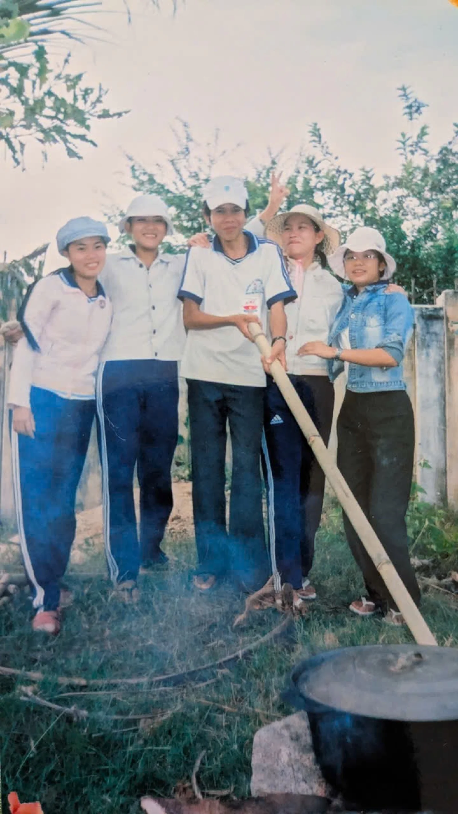 Ảnh lễ kỷ niệm 20 năm lớp 12C3, chụp ngày 08/08/2026