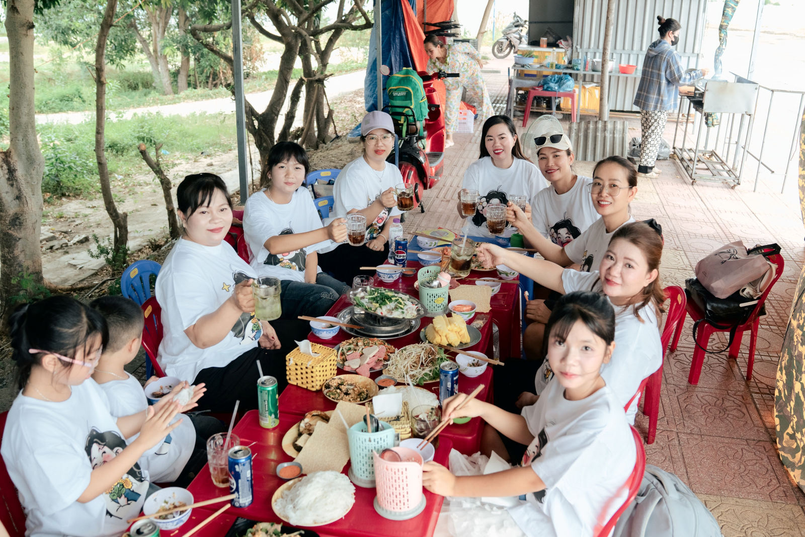 Ảnh lễ kỷ niệm 20 năm lớp 12C3, chụp ngày 08/08/2026