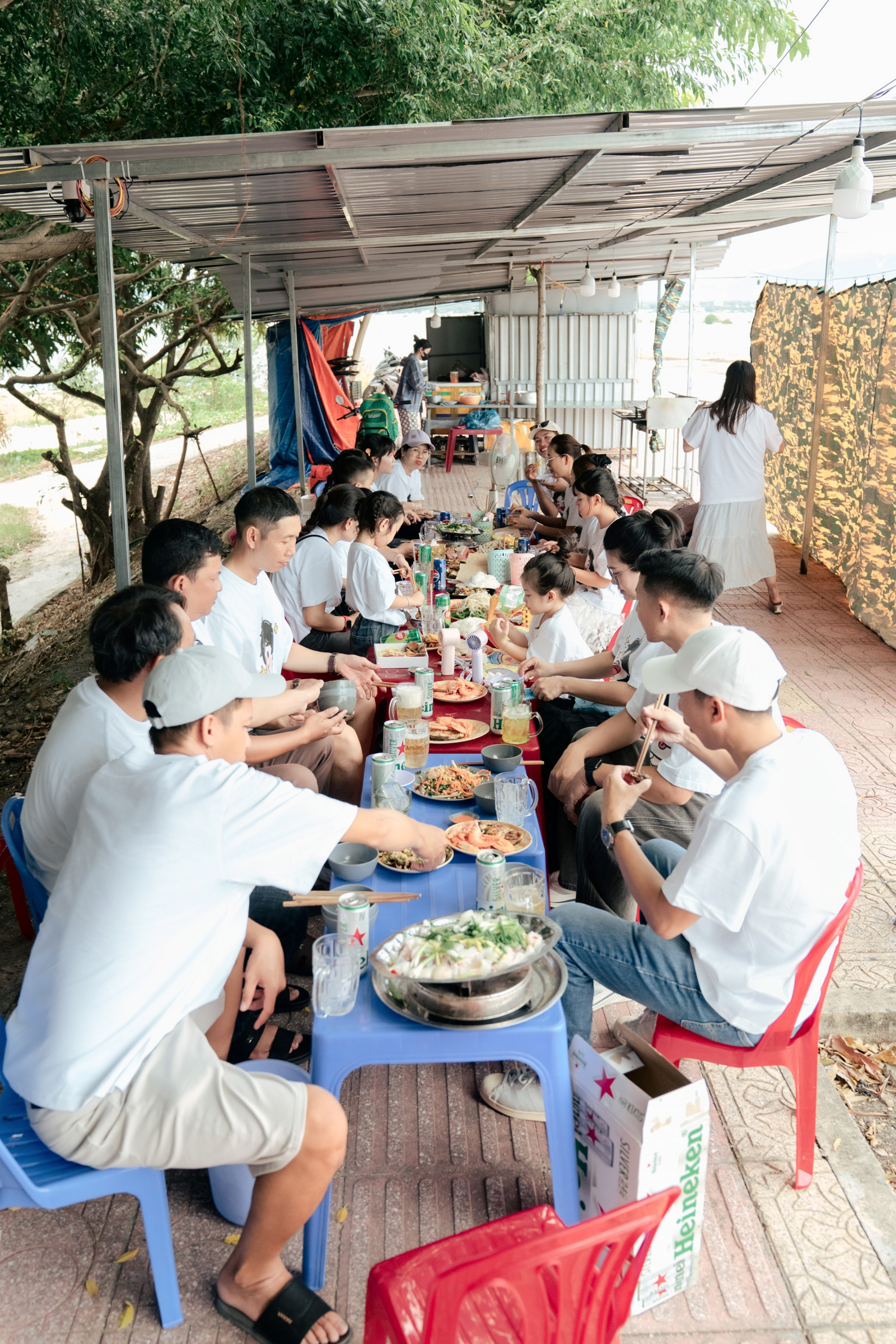 Ảnh lễ kỷ niệm 20 năm lớp 12C3, chụp ngày 08/08/2026