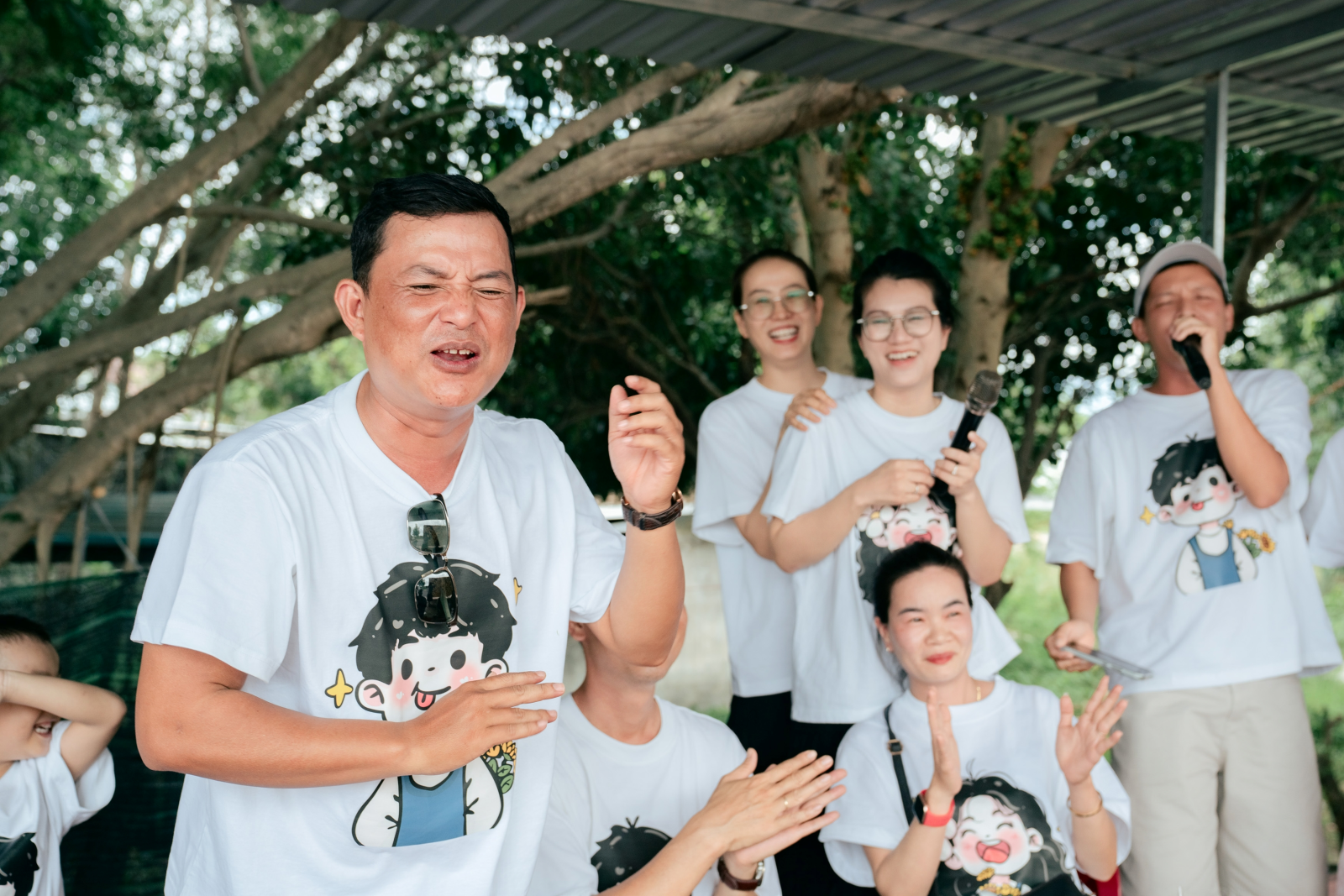 Ảnh lễ kỷ niệm 20 năm lớp 12C3, chụp ngày 08/08/2026