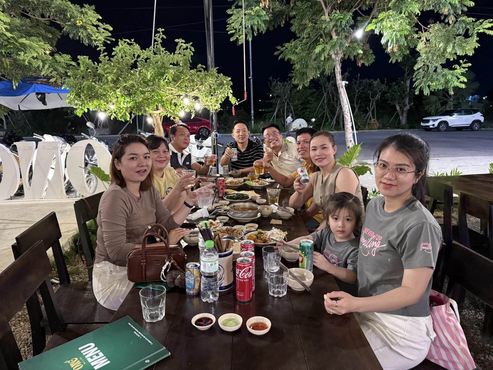 Ảnh lễ kỷ niệm 20 năm lớp 12C3, chụp ngày 08/08/2026