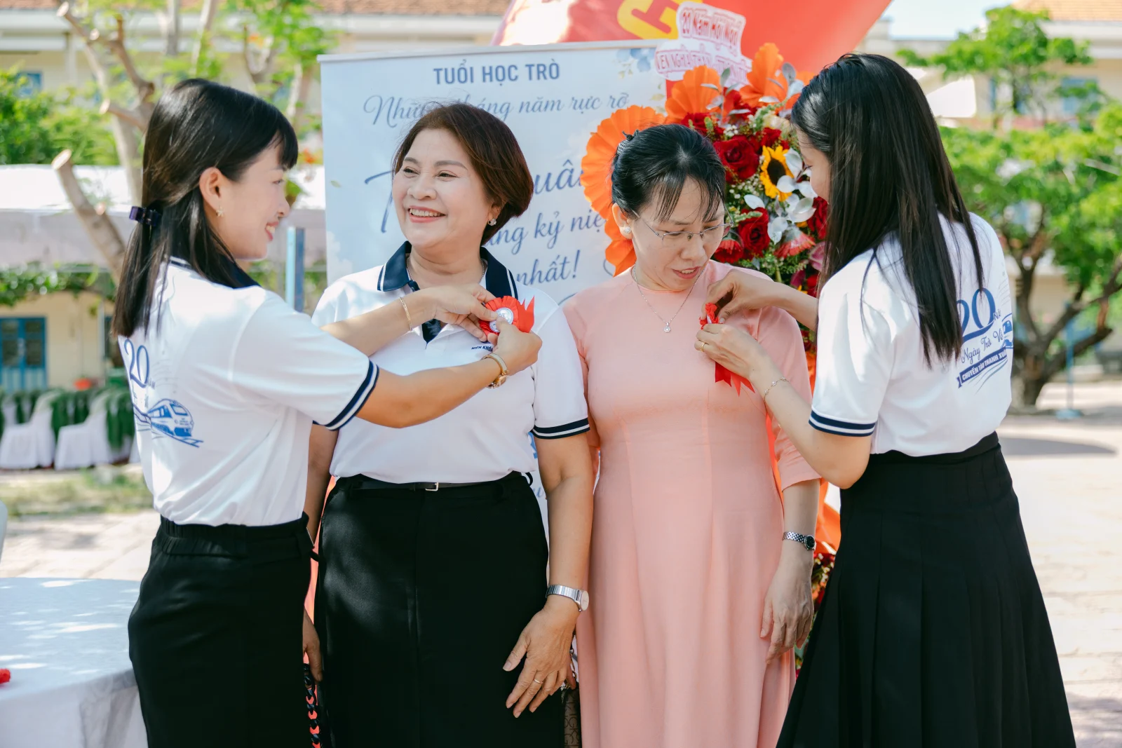 Ảnh lễ kỷ niệm 20 năm THPT Ngô Gia Tự, chụp ngày 08/08/2026