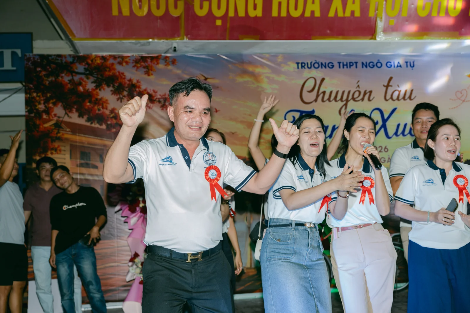 Ảnh lễ kỷ niệm 20 năm THPT Ngô Gia Tự, chụp ngày 08/08/2026
