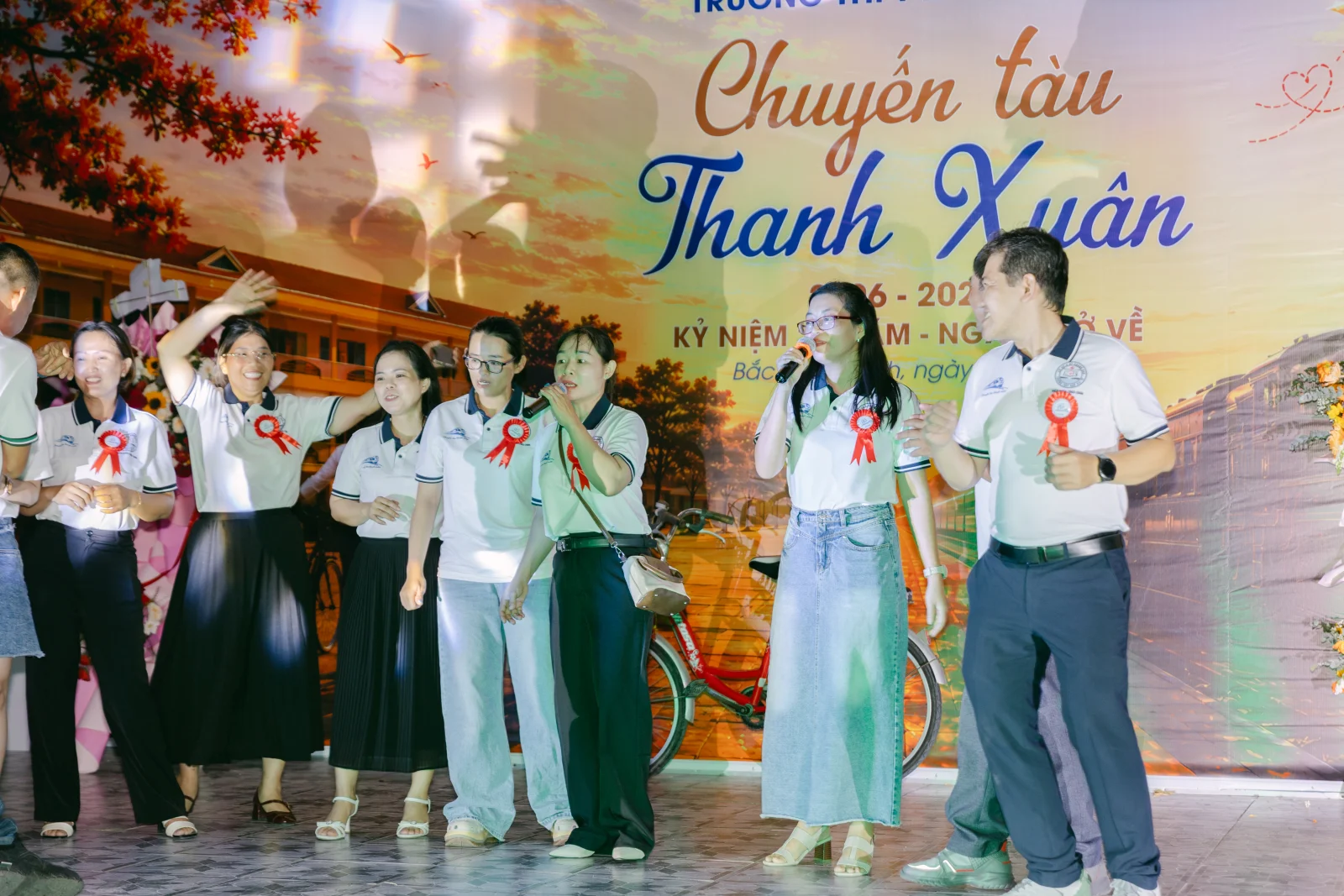 Ảnh lễ kỷ niệm 20 năm THPT Ngô Gia Tự, chụp ngày 08/08/2026