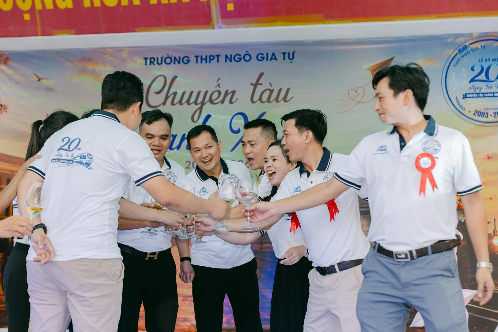 Ảnh lễ kỷ niệm 20 năm THPT Ngô Gia Tự, chụp ngày 08/08/2026