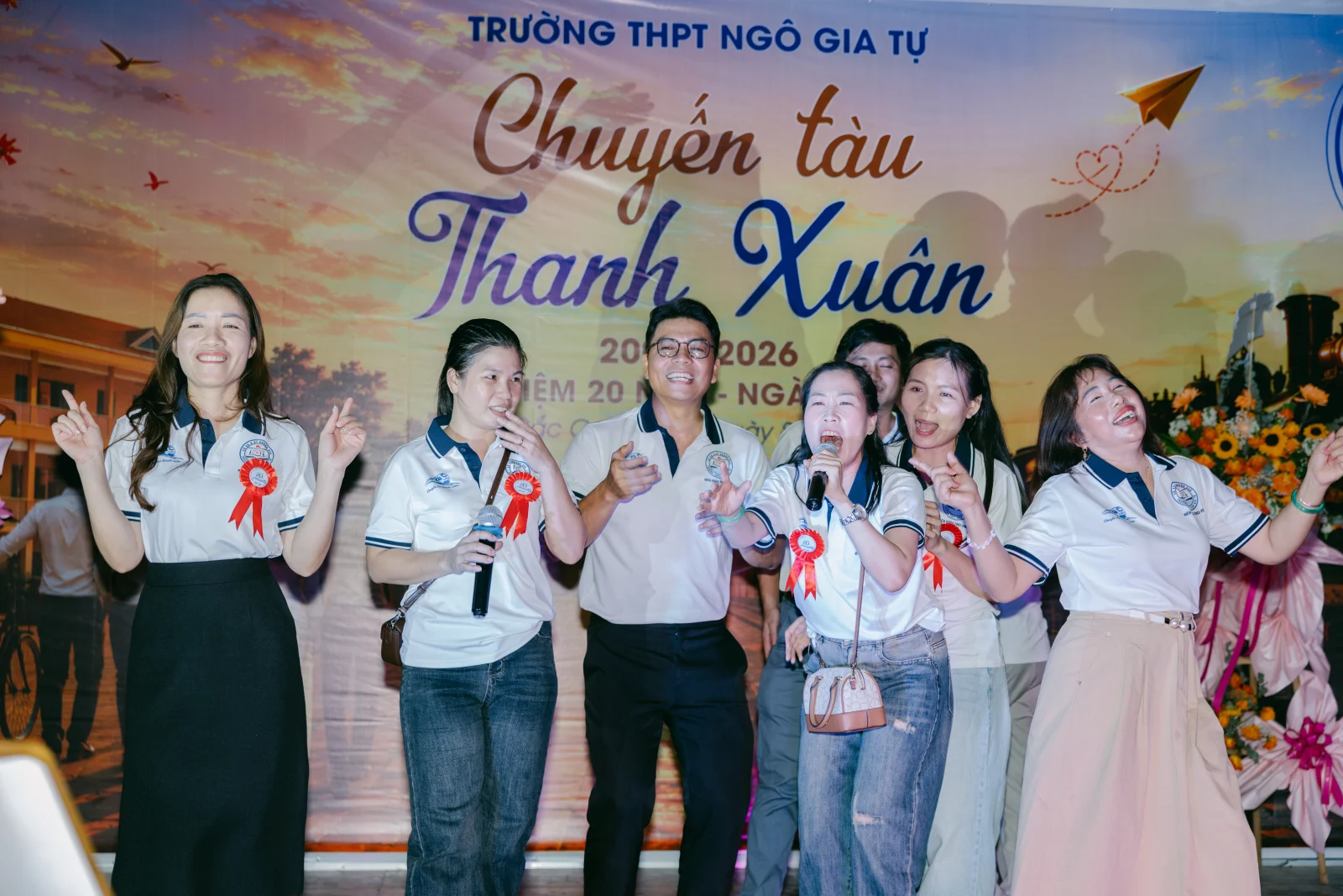 Ảnh lễ kỷ niệm 20 năm THPT Ngô Gia Tự, chụp ngày 08/08/2026