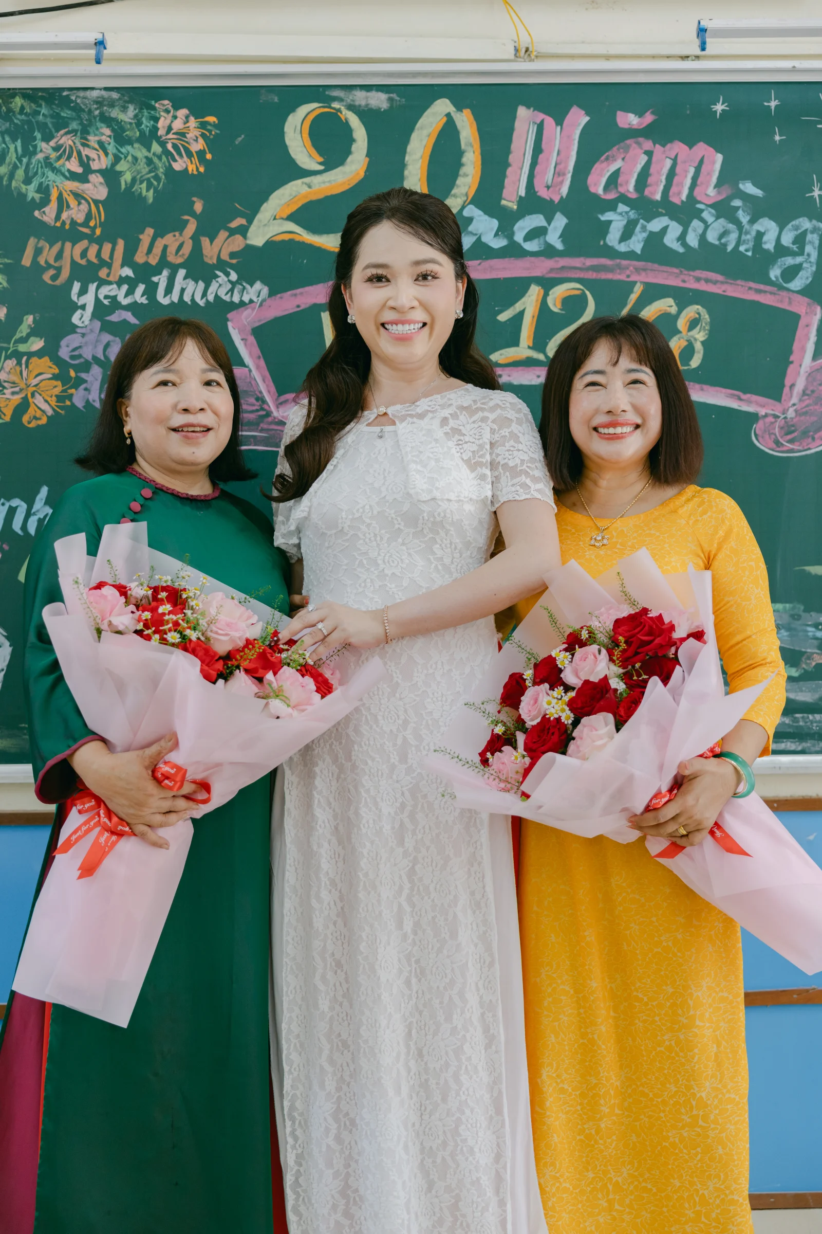 Ảnh lễ kỷ niệm 20 năm THPT Ngô Gia Tự, chụp ngày 08/08/2026