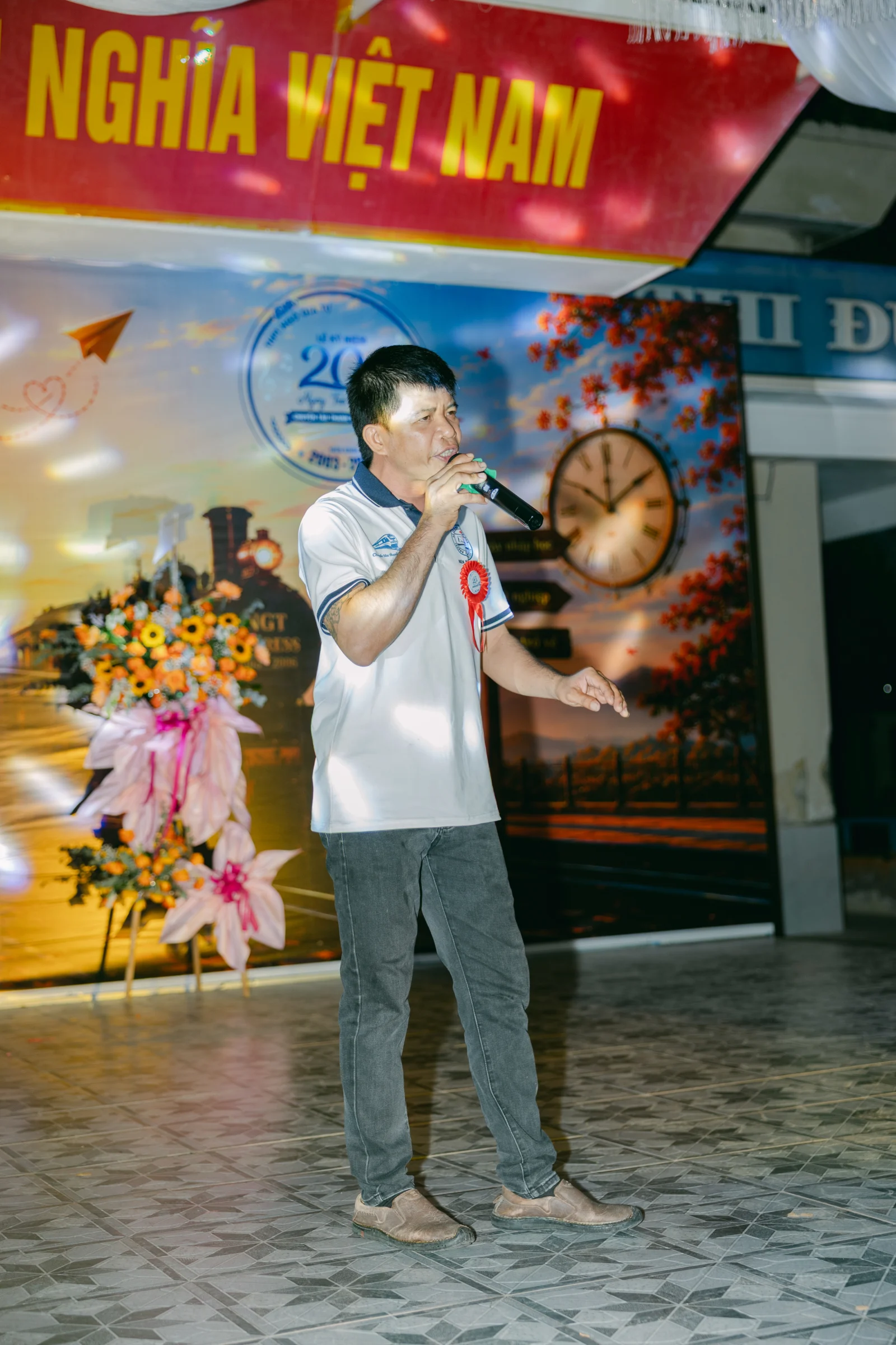 Ảnh lễ kỷ niệm 20 năm THPT Ngô Gia Tự, chụp ngày 08/08/2026