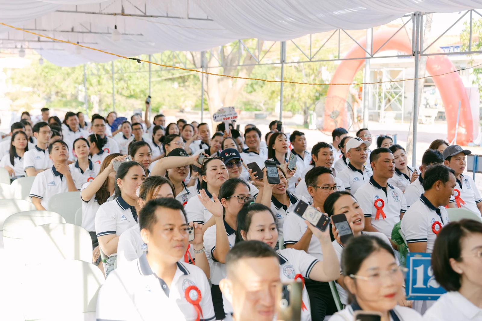 Ảnh lễ kỷ niệm 20 năm THPT Ngô Gia Tự, chụp ngày 08/08/2026
