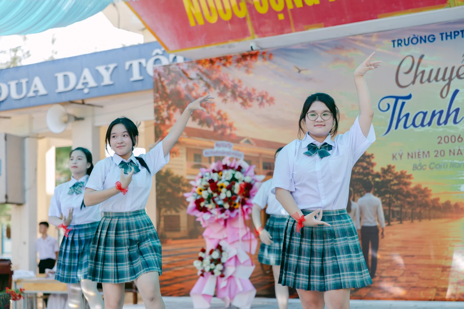 Ảnh lễ kỷ niệm 20 năm THPT Ngô Gia Tự, chụp ngày 08/08/2026