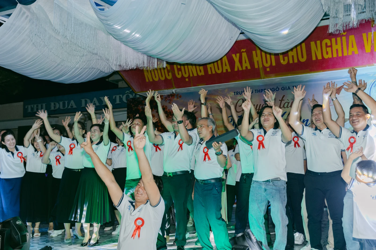 Ảnh lễ kỷ niệm 20 năm THPT Ngô Gia Tự, chụp ngày 08/08/2026