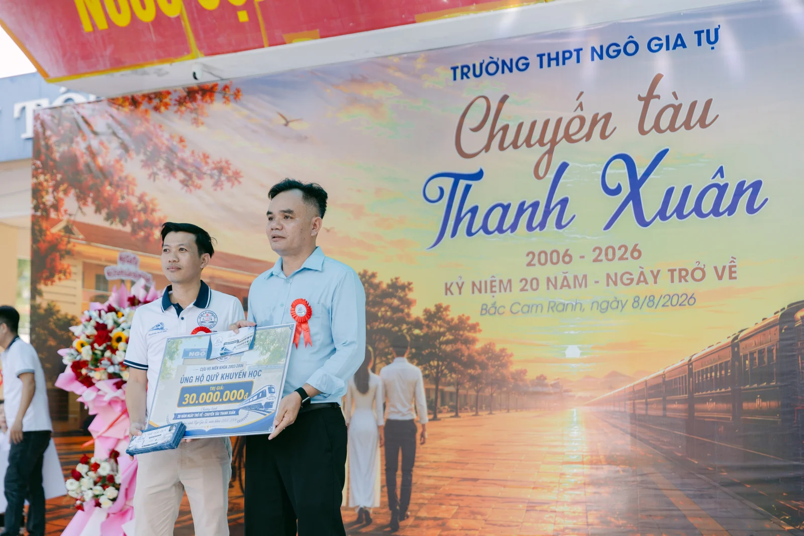 Ảnh lễ kỷ niệm 20 năm THPT Ngô Gia Tự, chụp ngày 08/08/2026