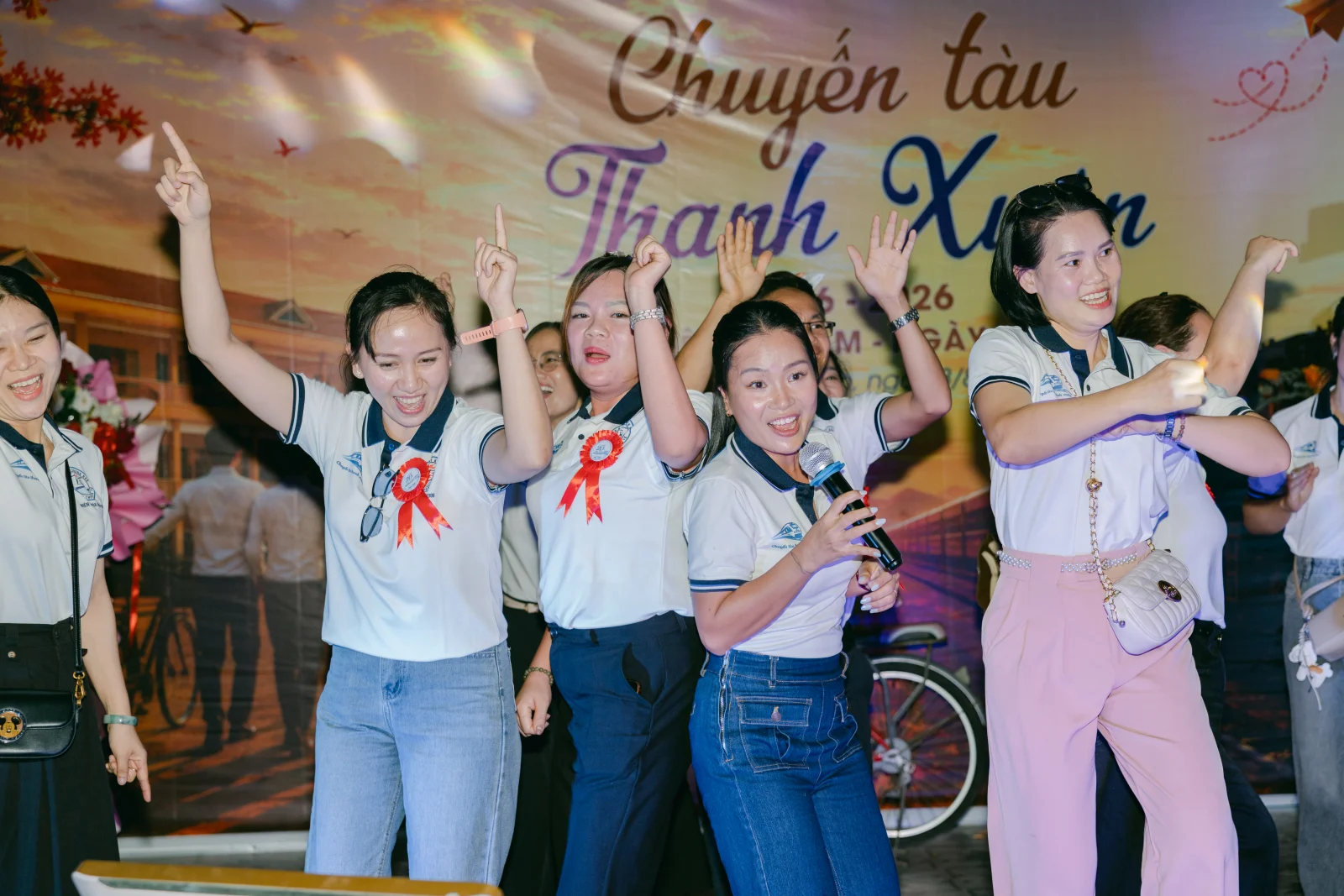 Ảnh lễ kỷ niệm 20 năm THPT Ngô Gia Tự, chụp ngày 08/08/2026